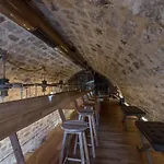 10gr Boutique & Wine Bar Rhodes City