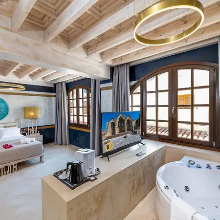 10gr Boutique & Wine Bar Otel Rhodes City
