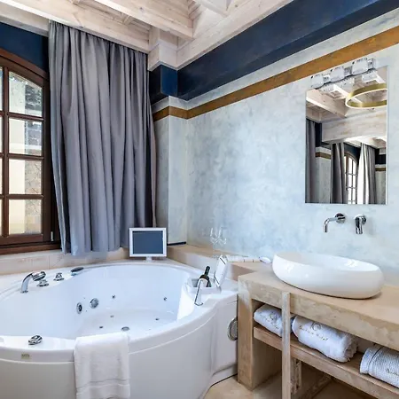 10gr Boutique & Wine Bar Szálloda 5*