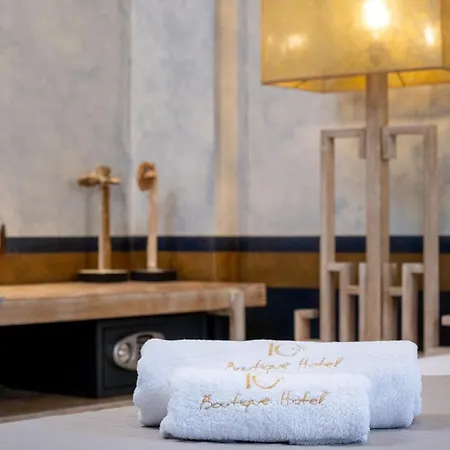 Szálloda 10gr Boutique & Wine Bar 5*