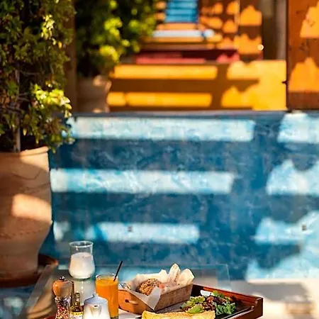10gr Boutique & Wine Bar Rhodes City