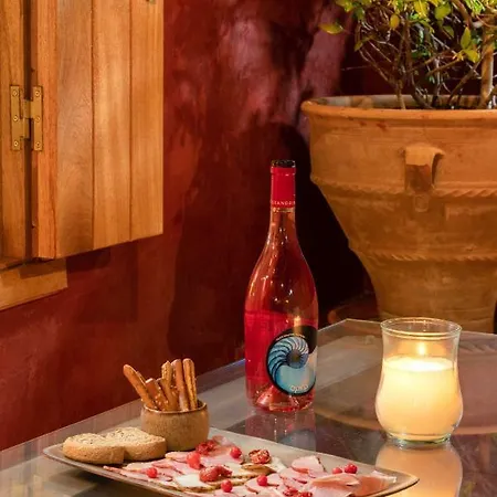 Szálloda 10gr Boutique & Wine Bar 5*