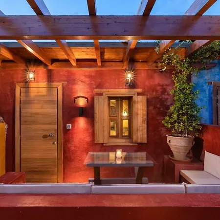 10gr Boutique & Wine Bar Hotell 5*